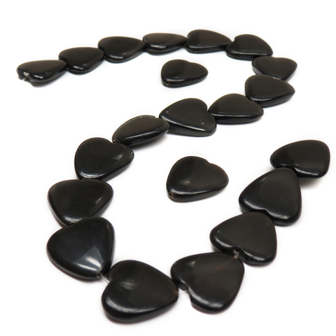 Black Horn Heart, 21mm; 1 piece