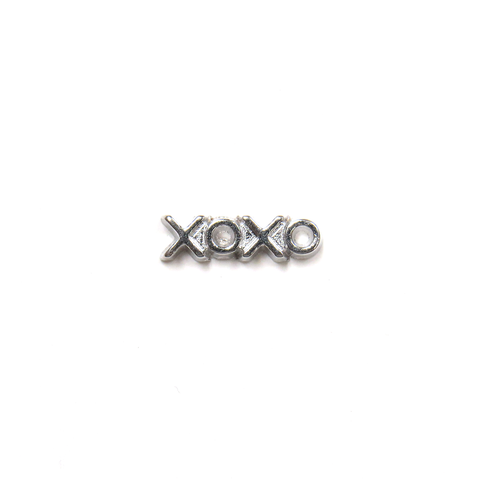 XOXO, Floating Charm